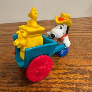 Vintage McDonalds 1989 PEANUTS GANG FARM Happy Meal Figure Snoopy & Woodstock